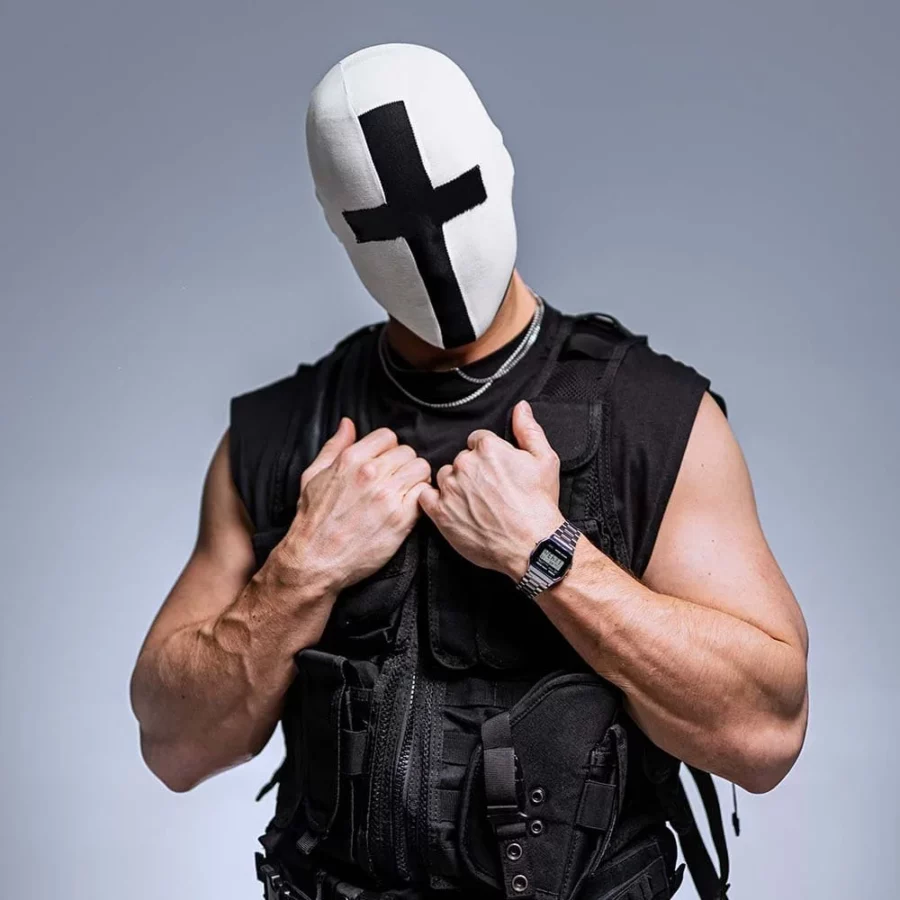 Portrait de HOLY PRIEST